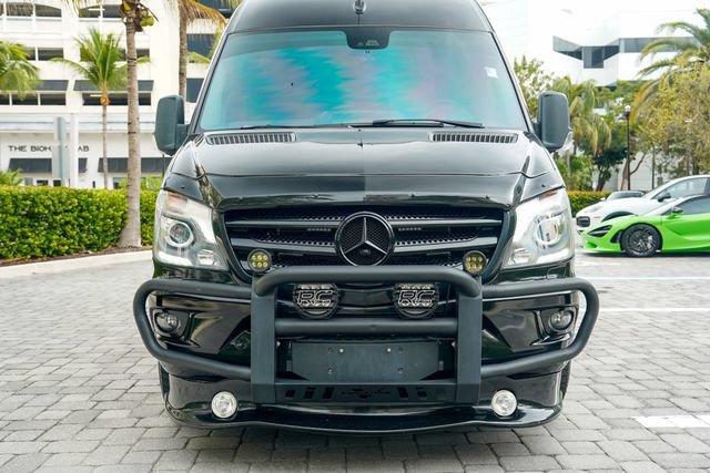 Used 2018 Mercedes-Benz Sprinter 3500 image 6