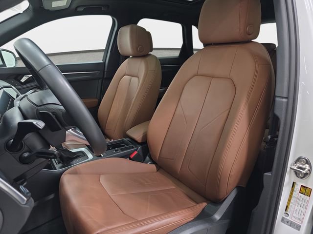 Used 2022 Audi Q3 2.0T Premium w/ Convenience Package AWD/4WD image 14