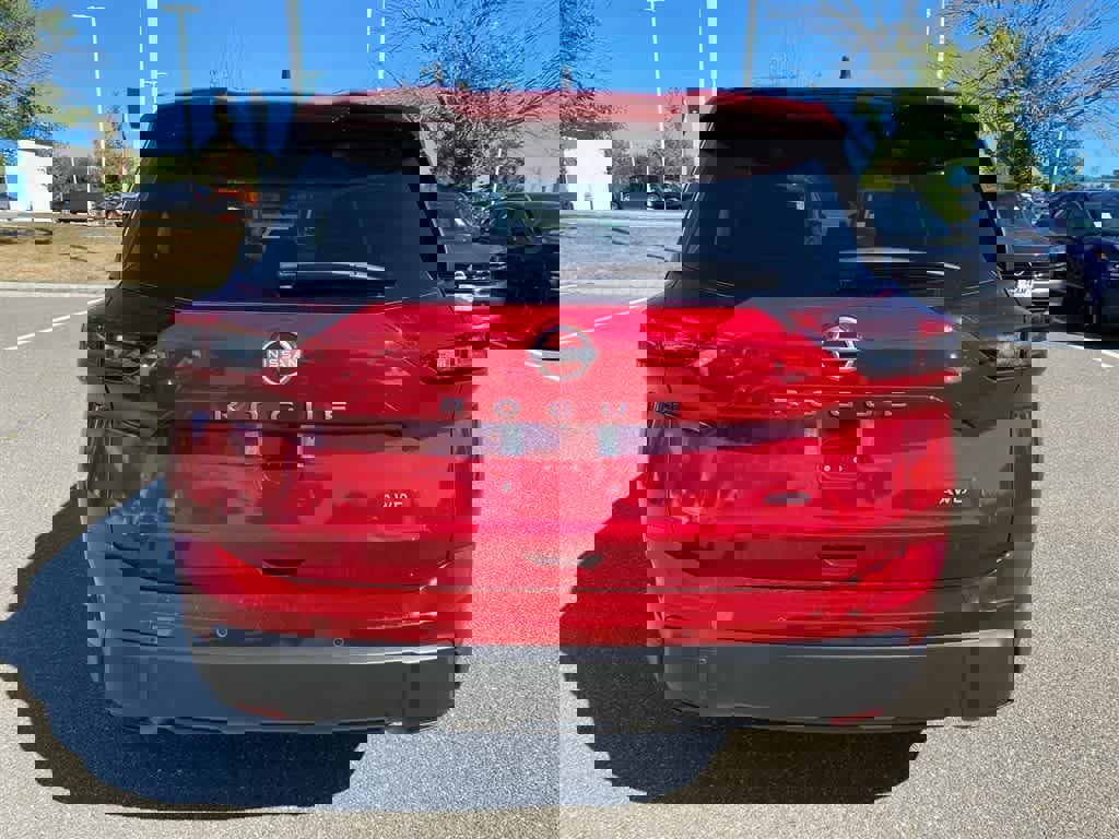 New 2026 Nissan Rogue S image 5