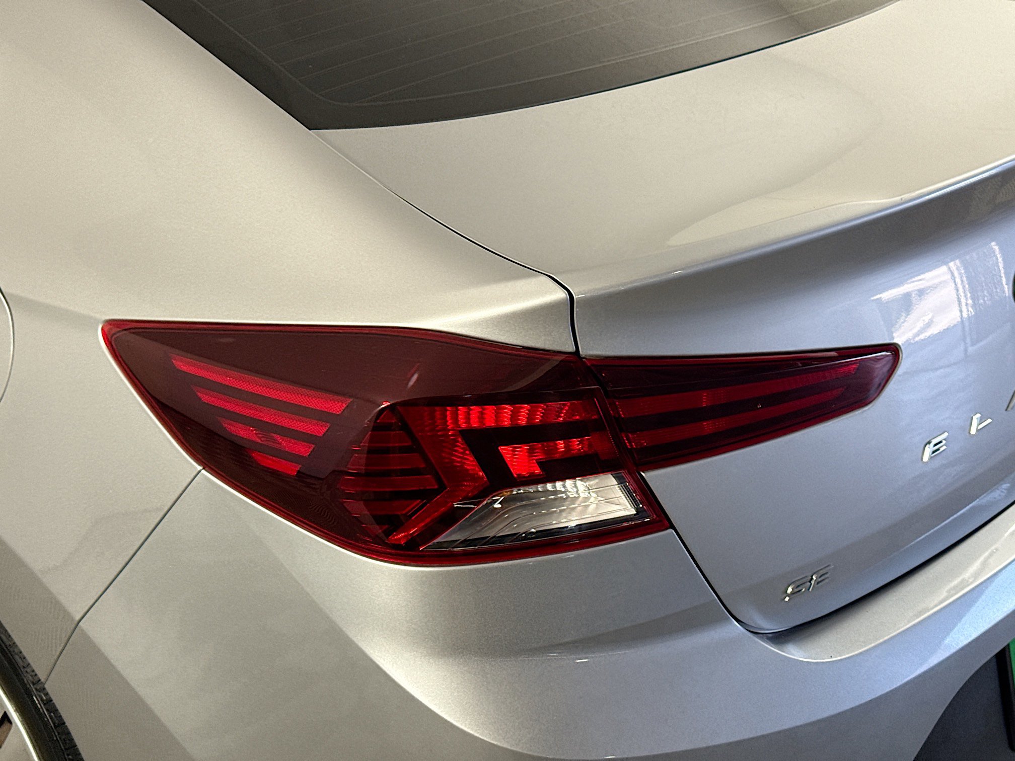Used 2020 Hyundai Elantra SE image 35