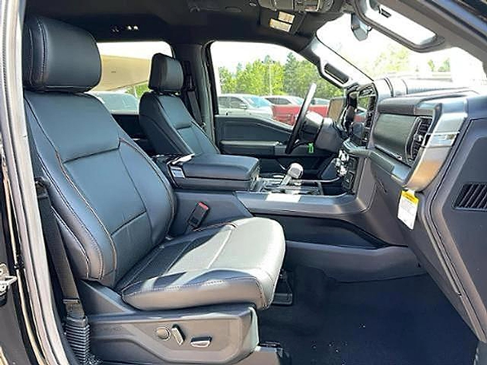 New 2025 Ford F150 Lariat w/ Equipment Group 502A High AWD/4WD image 11