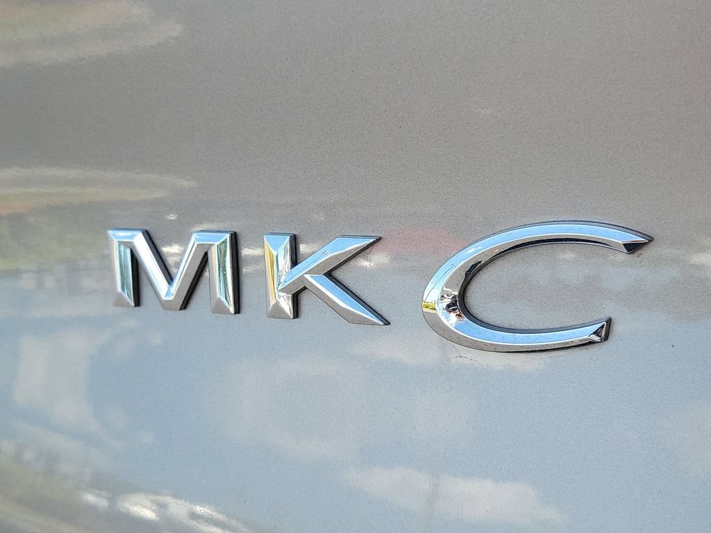 Used 2017 Lincoln MKC Premiere FWD image 3