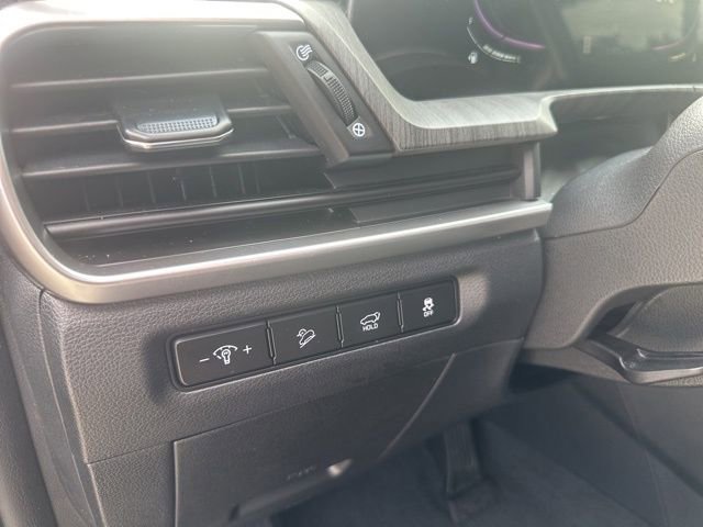 Used 2025 Kia Telluride EX w/ EX Captain's Chair Package FWD image 15