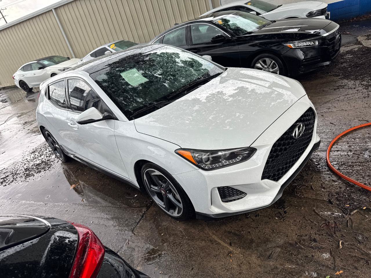 Used 2019 Hyundai Veloster Turbo FWD image 2