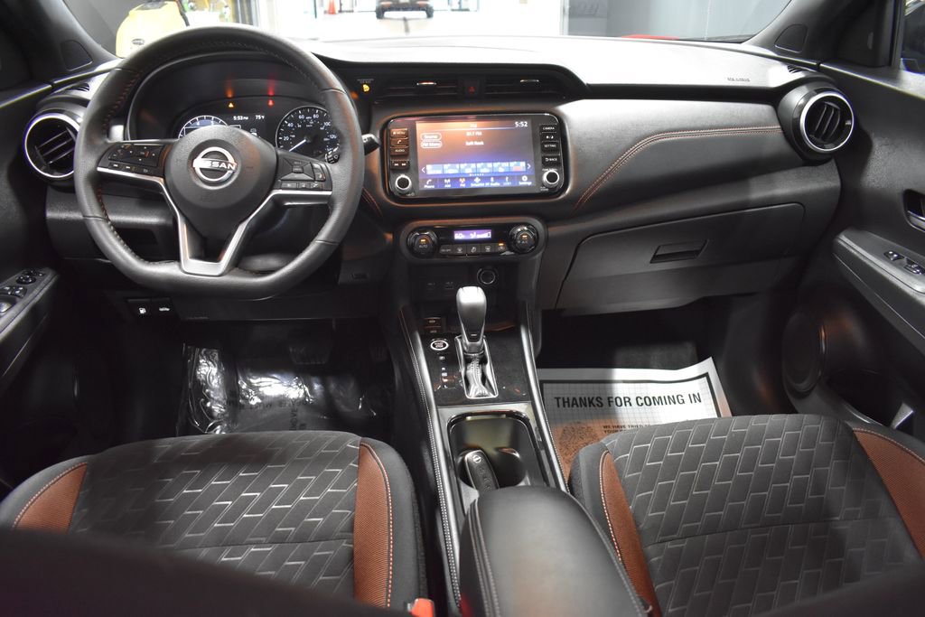 Certified 2023 Nissan Kicks SR FWD image 13
