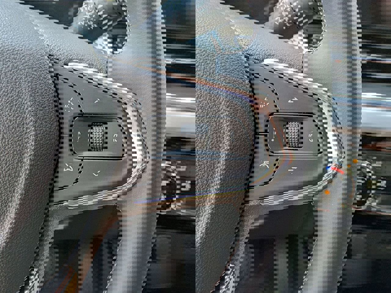 New 2026 Chevrolet Trax LT w/ Driver Confidence Package image 11