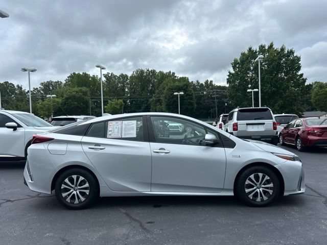 Used 2021 Toyota Prius Prime LE FWD image 5