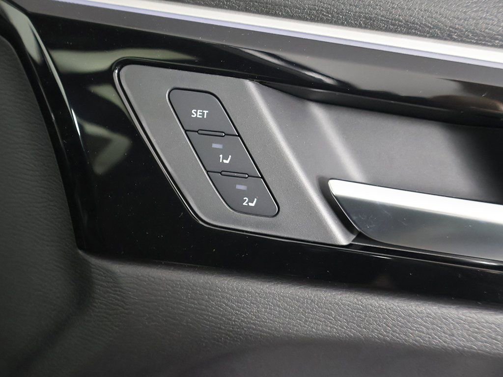 New 2025 Mitsubishi Outlander SEL Black Edition AWD/4WD image 43