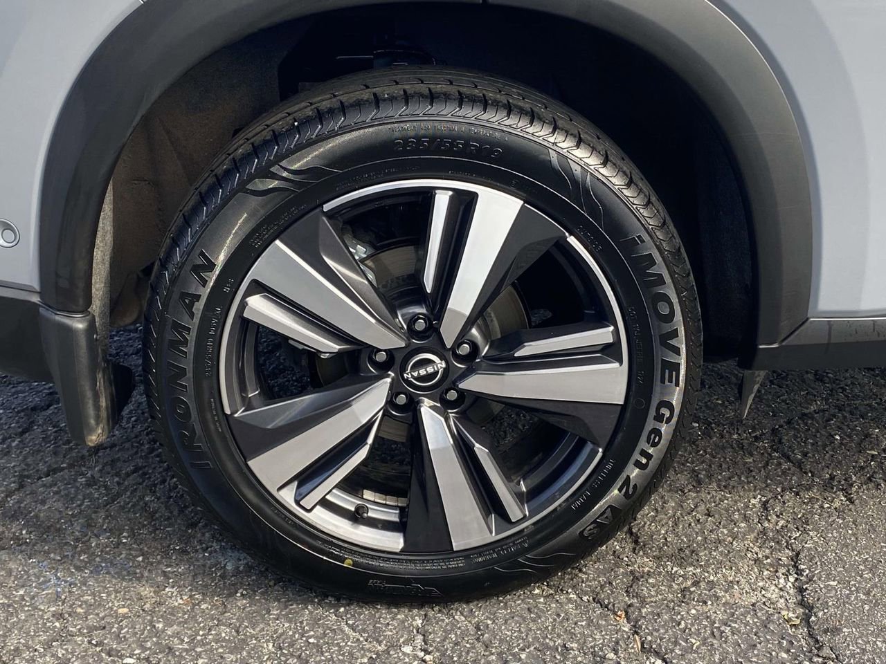 Used 2024 Nissan Rogue SL image 7