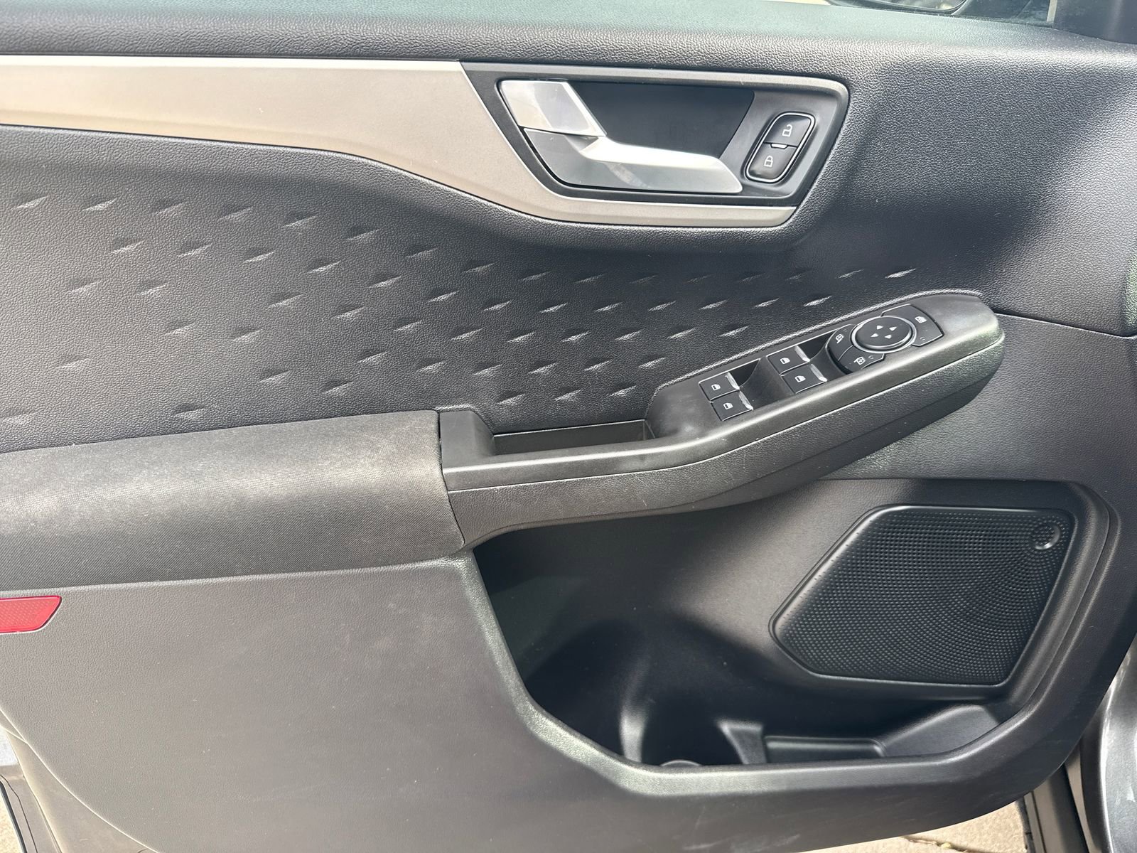 Used 2020 Ford Escape SE AWD/4WD image 11