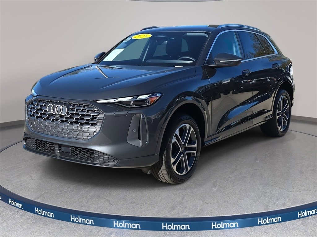 Certified 2025 Audi Q5 2.0T Premium w/ Convenience Package image 7