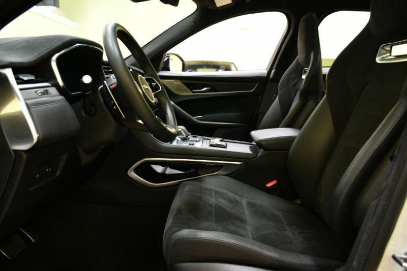 Used 2023 Jaguar F-PACE SVR AWD/4WD image 18