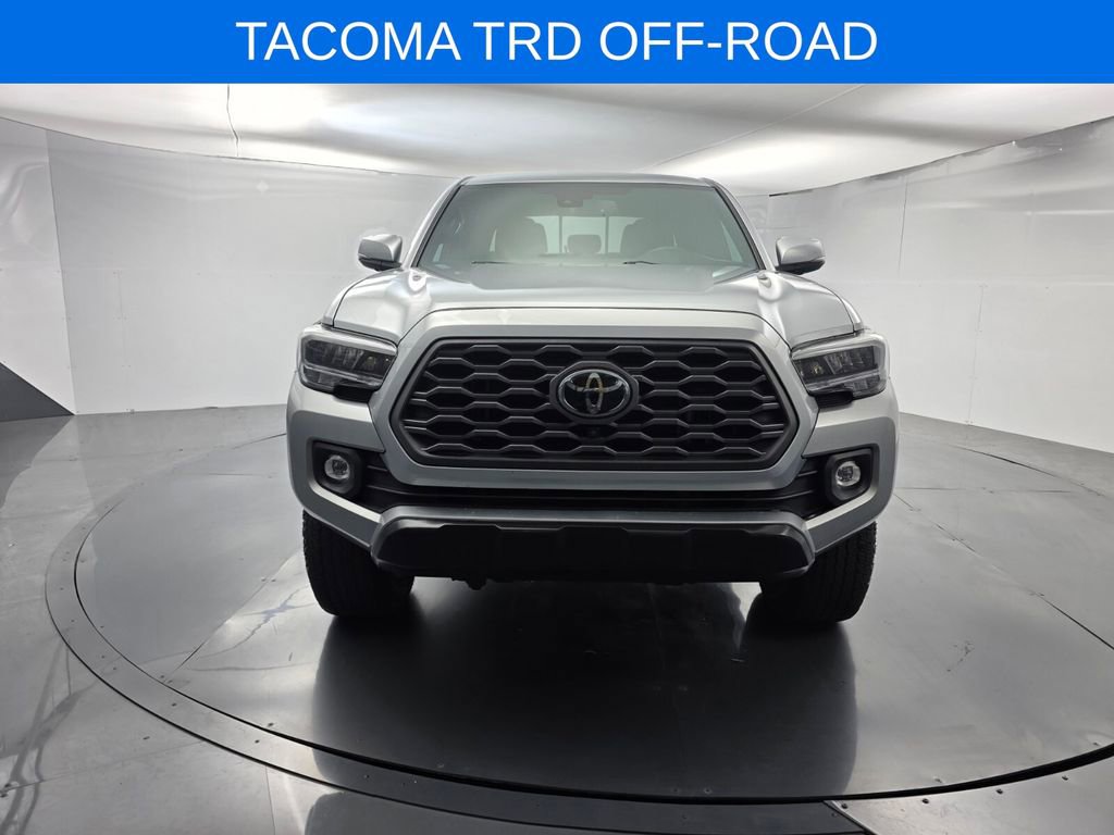 Used 2023 Toyota Tacoma TRD Off-Road w/ TRD Premium Off Road Package image 2