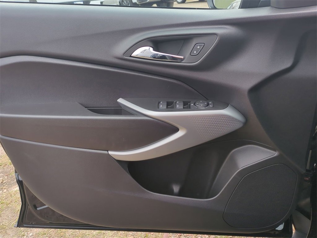 New 2026 Chevrolet Trax RS image 20