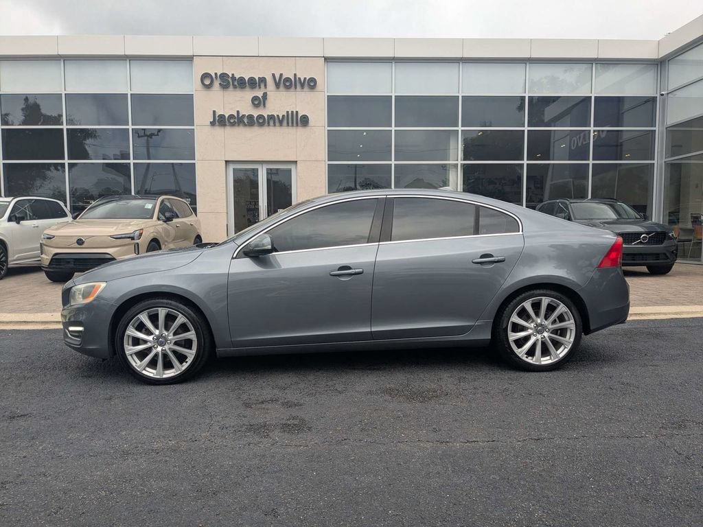 Used 2016 Volvo S60 T5 Inscription Platinum FWD image 3