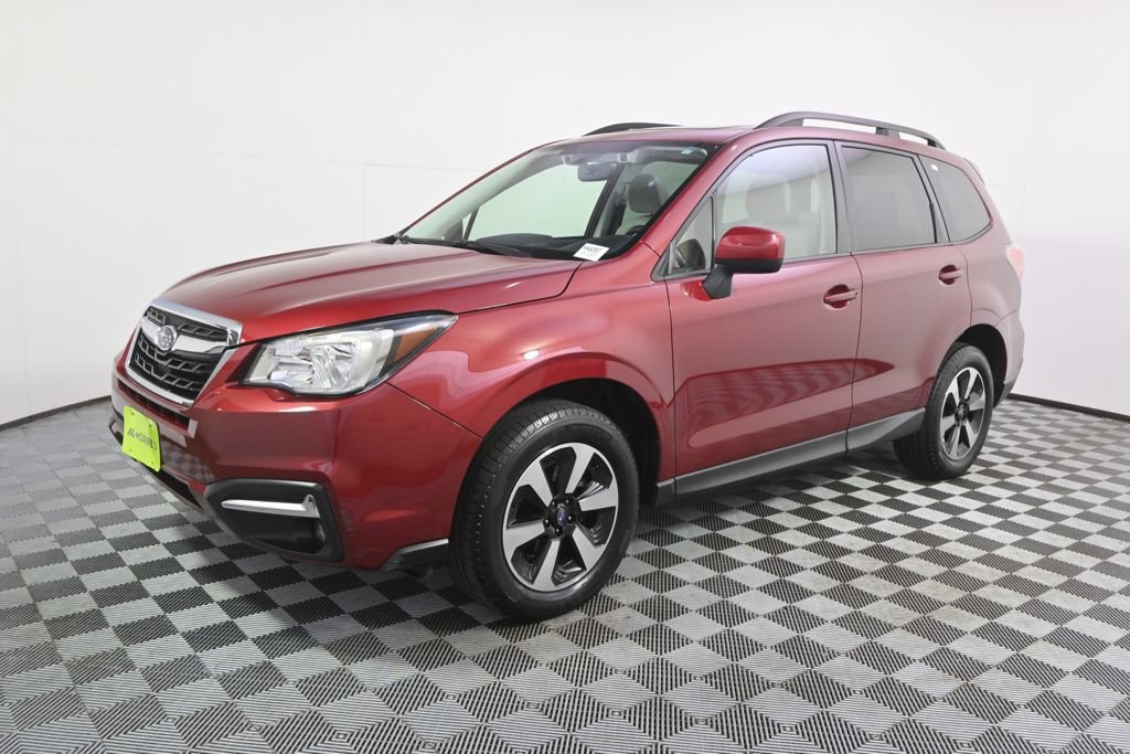 Used 2017 Subaru Forester 2.5i Premium AWD/4WD image 2