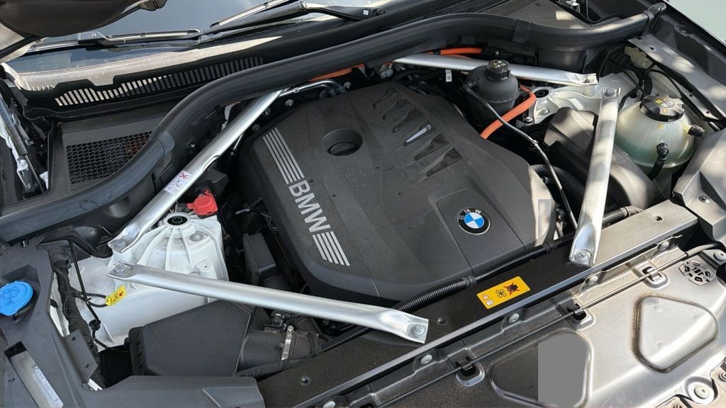 Certified 2025 BMW X5 xDrive50e w/ Parking Assistance Package image 27