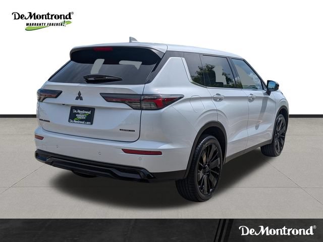 New 2026 Mitsubishi Outlander LE FWD image 5