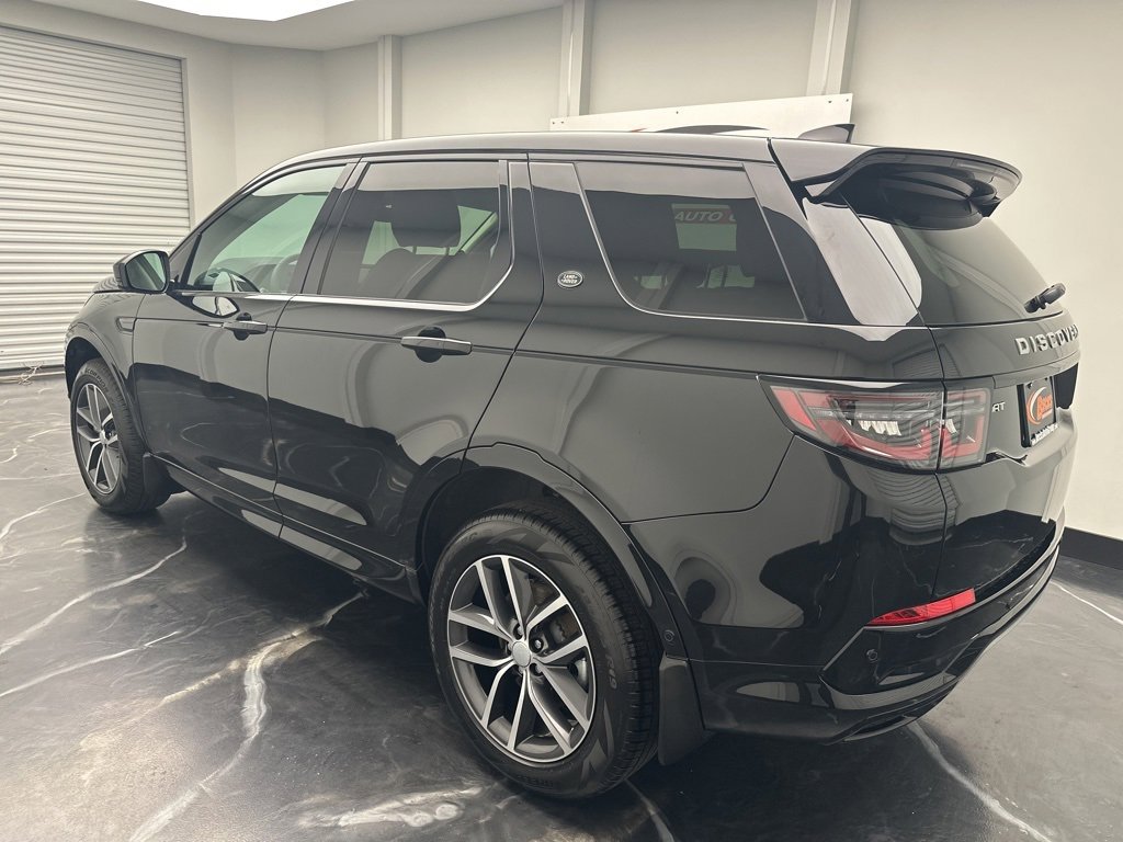 Used 2025 Land Rover Discovery Sport S image 4