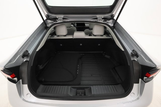 Used 2024 Toyota Prius XLE image 21