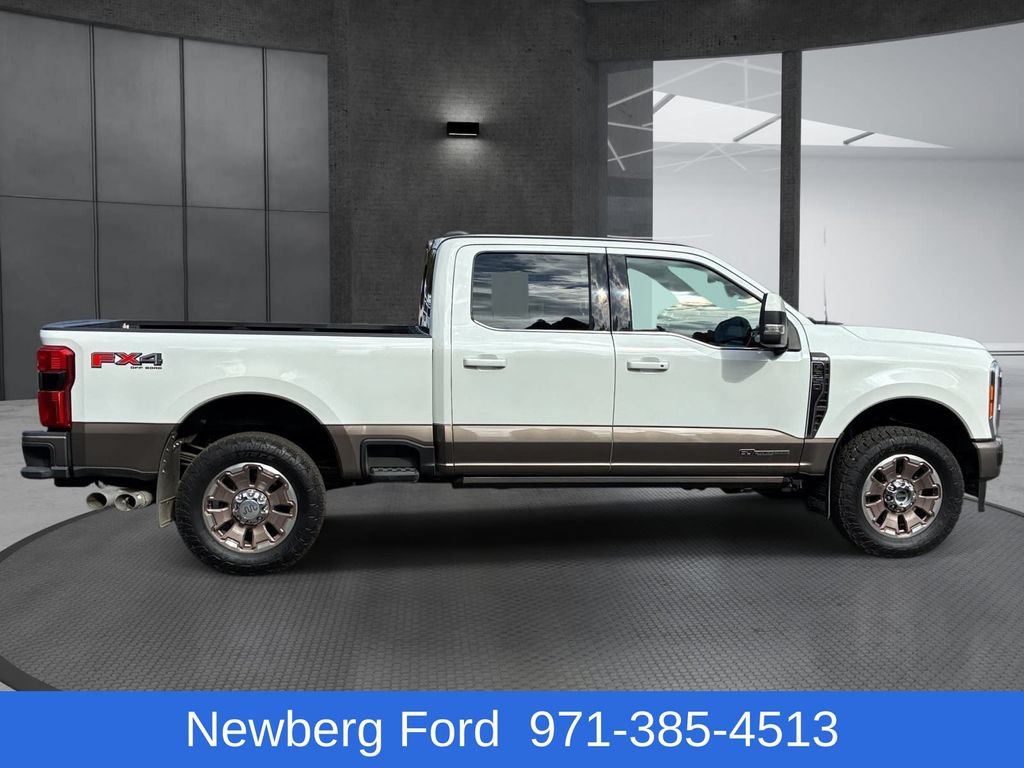 Used 2023 Ford F350 King Ranch AWD/4WD image 4