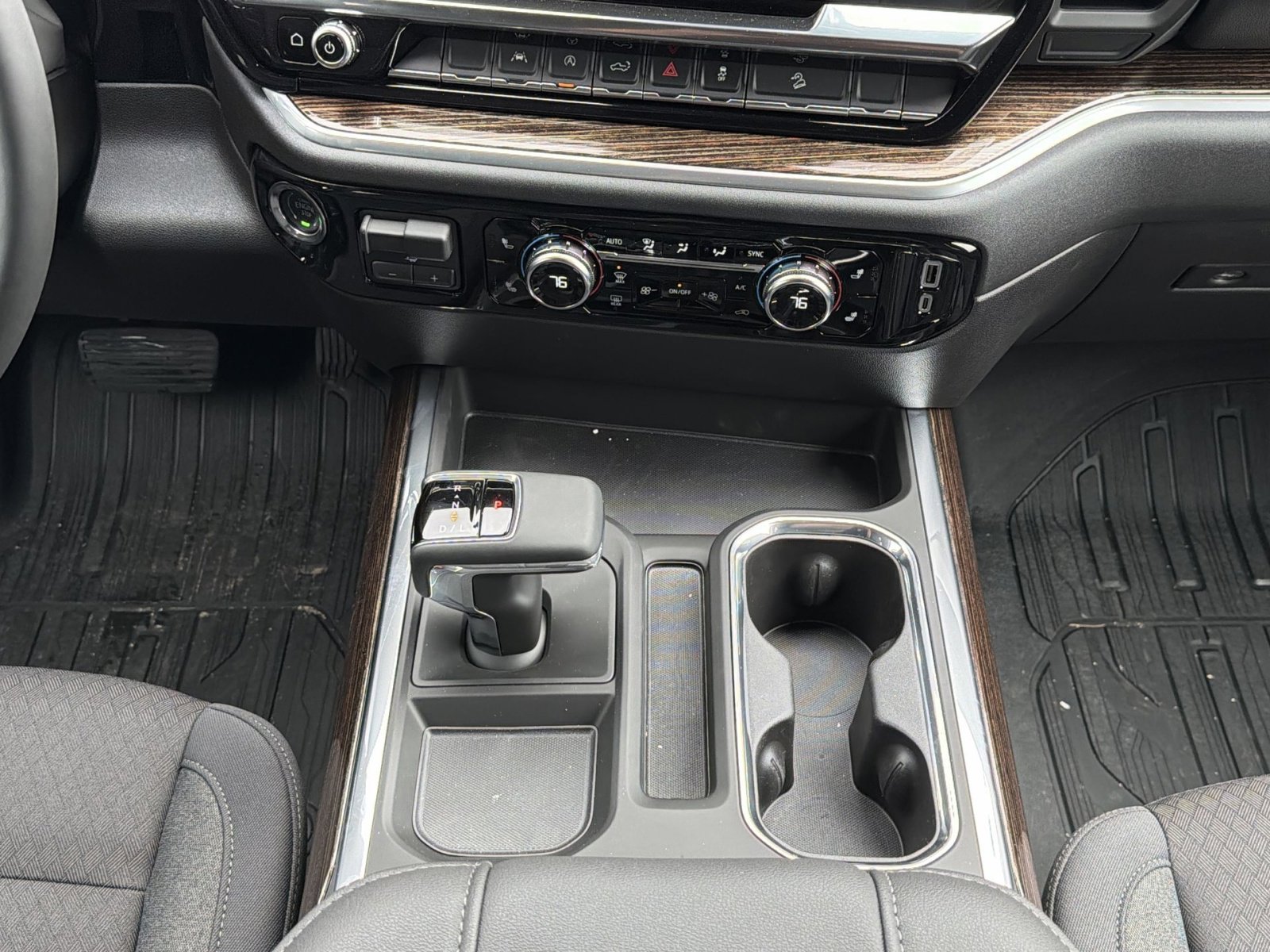 New 2026 GMC Sierra 1500 Elevation image 22