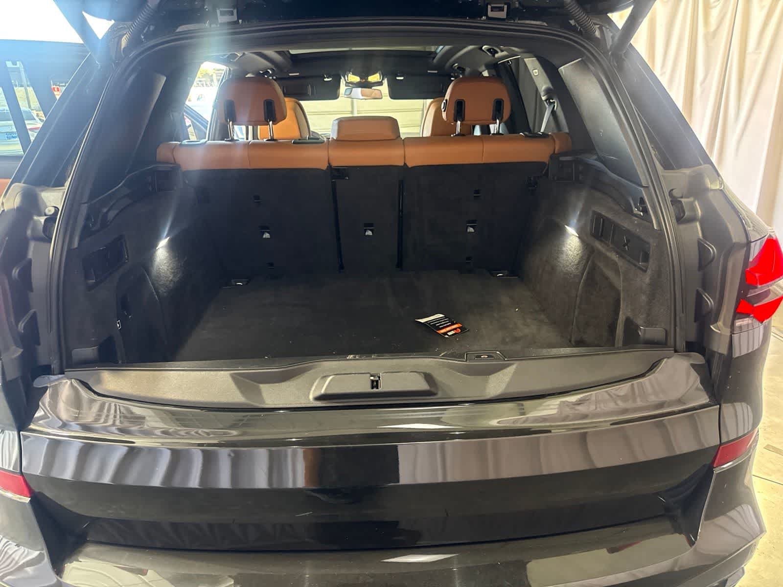 Used 2024 BMW X5 sDrive40i w/ M Sport Package RWD image 17