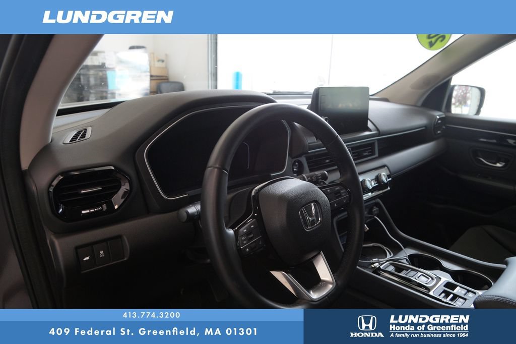 Used 2025 Honda Pilot EX-L image 12