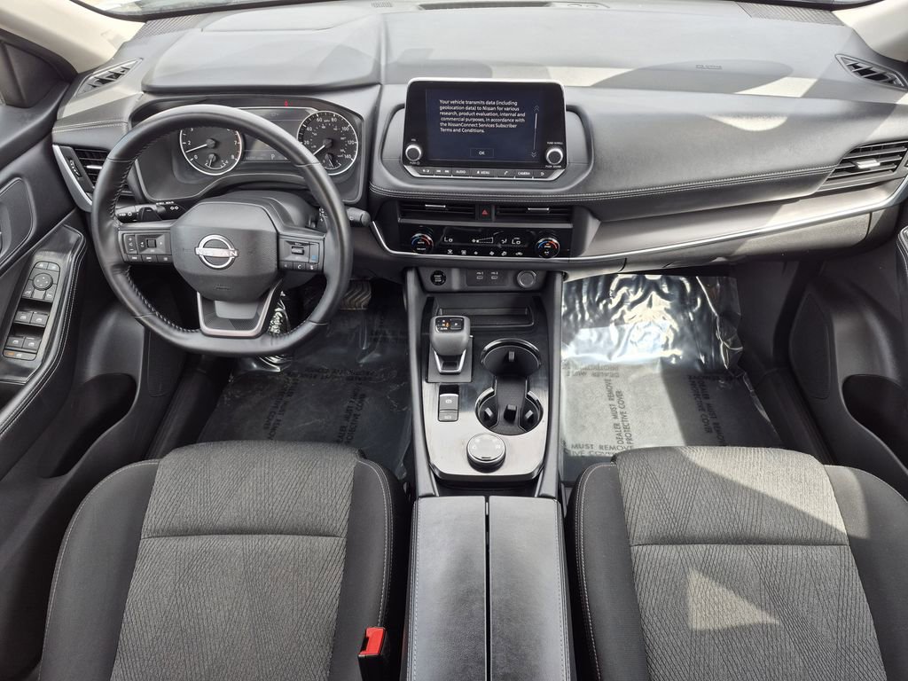 Used 2025 Nissan Rogue SV AWD/4WD image 14