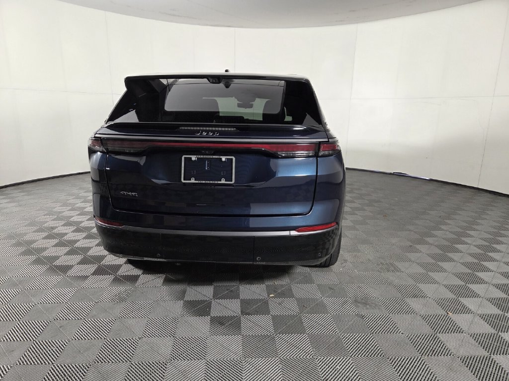 Used 2025 Jeep Wagoneer S Launch Edition AWD/4WD image 6
