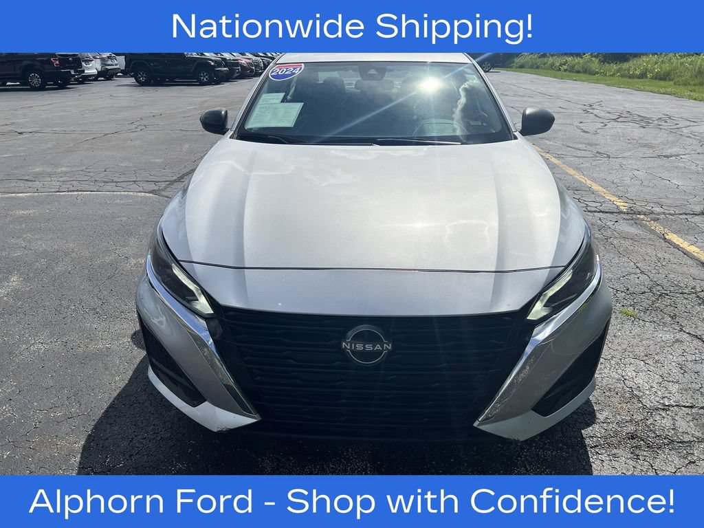 Used 2024 Nissan Altima 2.5 SV FWD image 34
