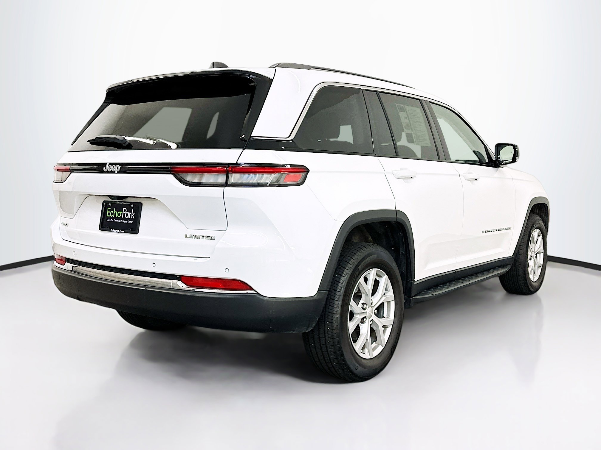Used 2023 Jeep Grand Cherokee Limited image 9