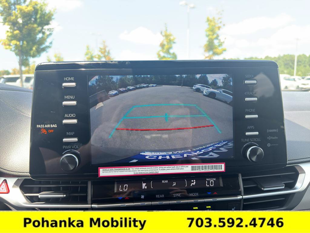 Used 2024 Toyota Sienna XLE FWD image 18