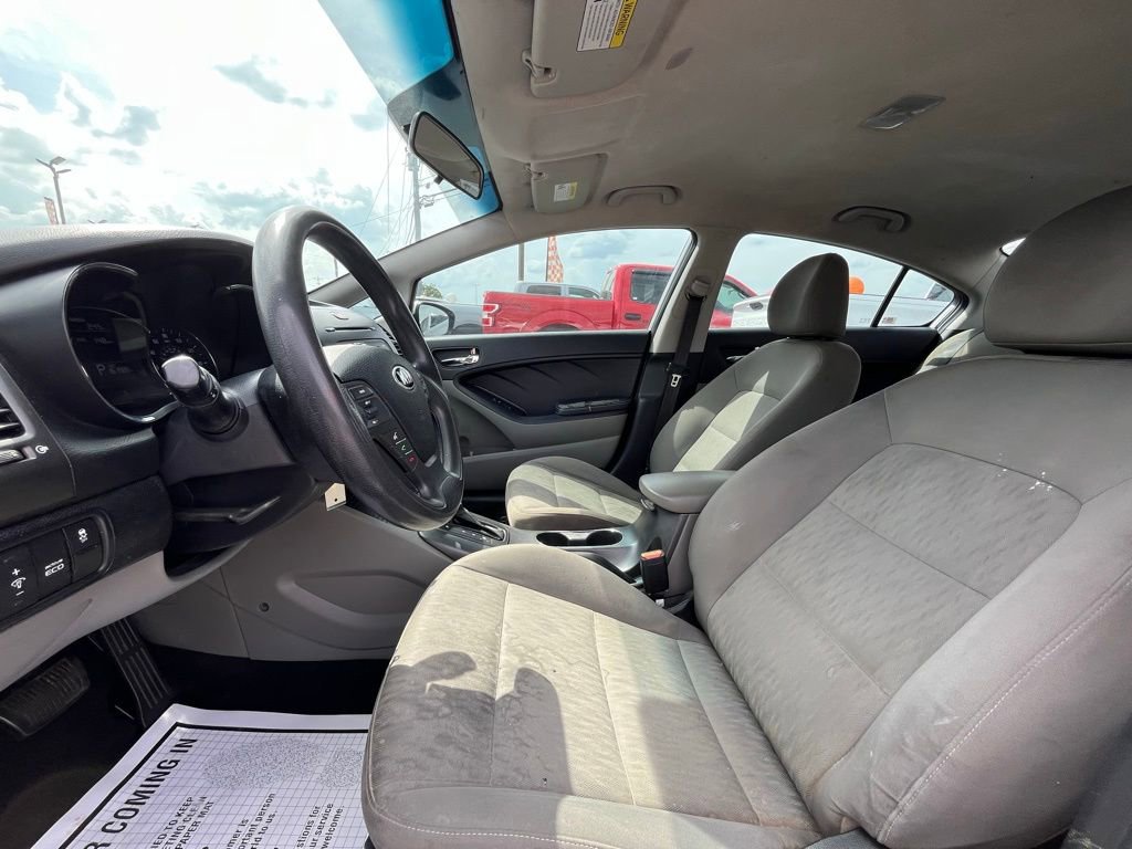 Used 2015 Kia Forte LX image 14