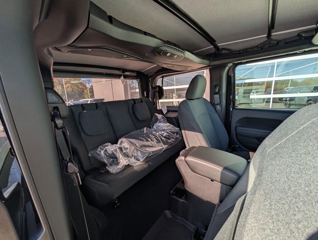 New 2026 Jeep Wrangler Sport AWD/4WD image 18