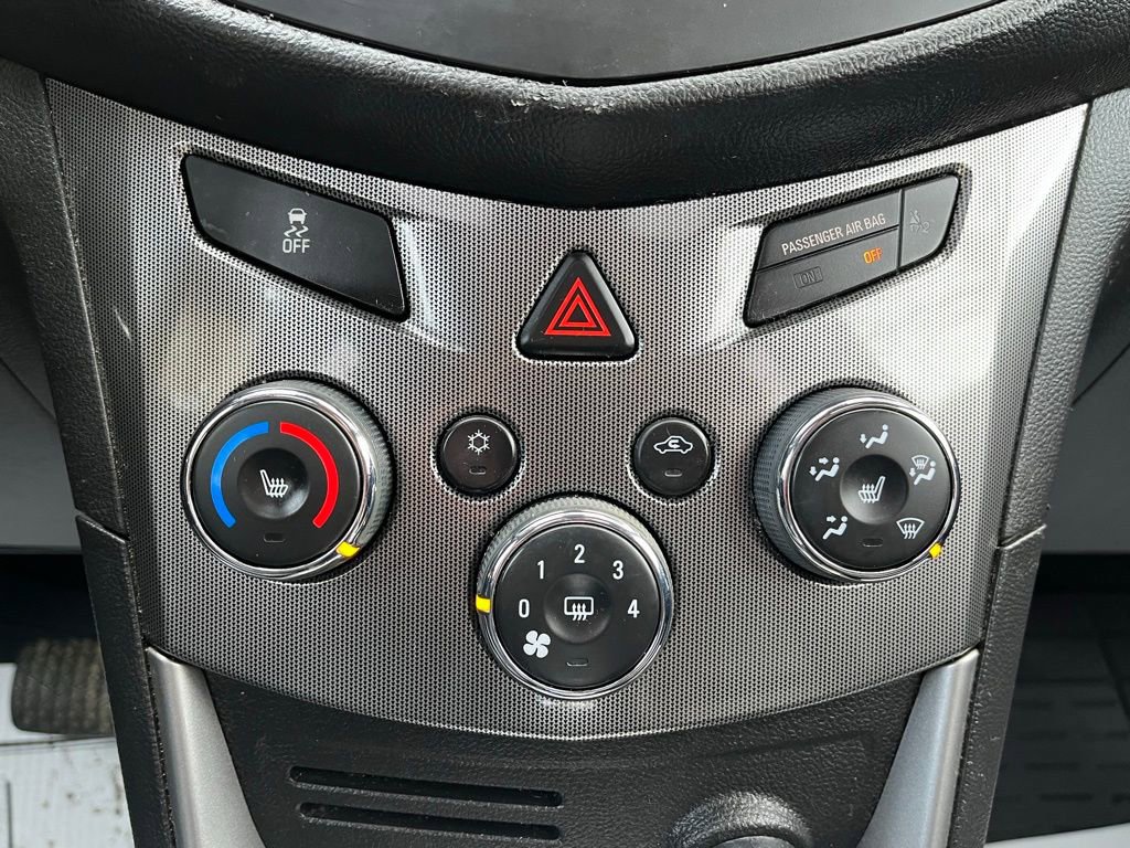 Used 2016 Chevrolet Trax LTZ image 29