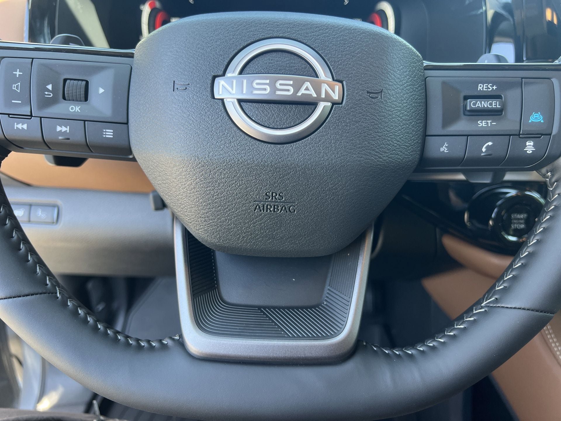 New 2026 Nissan Pathfinder Platinum AWD/4WD image 9