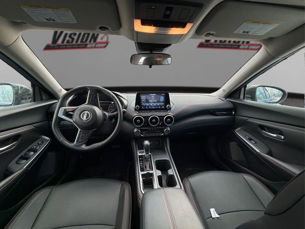 Used 2025 Nissan Sentra SR w/ SR Premium Package image 12