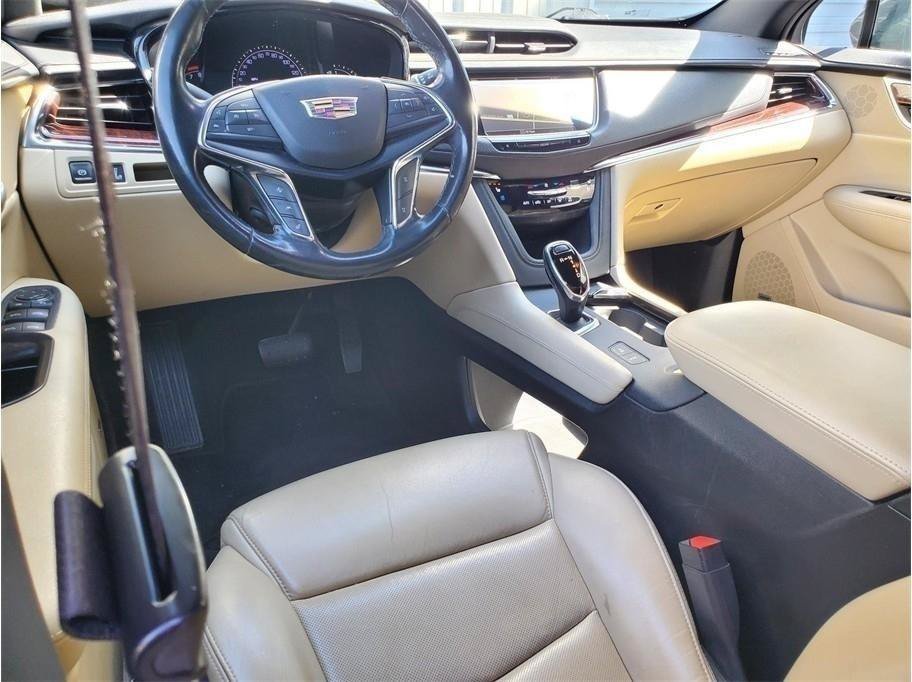 Used 2019 Cadillac XT5 Premium Luxury FWD image 25