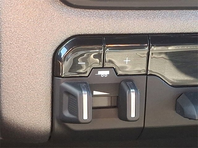 Used 2023 RAM 3500 Tradesman w/ Chrome Appearance Group image 25