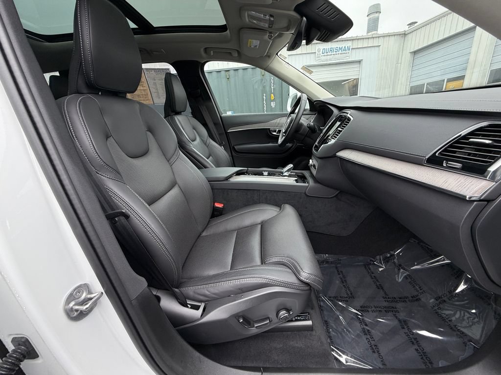 Used 2025 Volvo XC90 T8 Ultra w/ Protection Package Premier AWD/4WD image 25