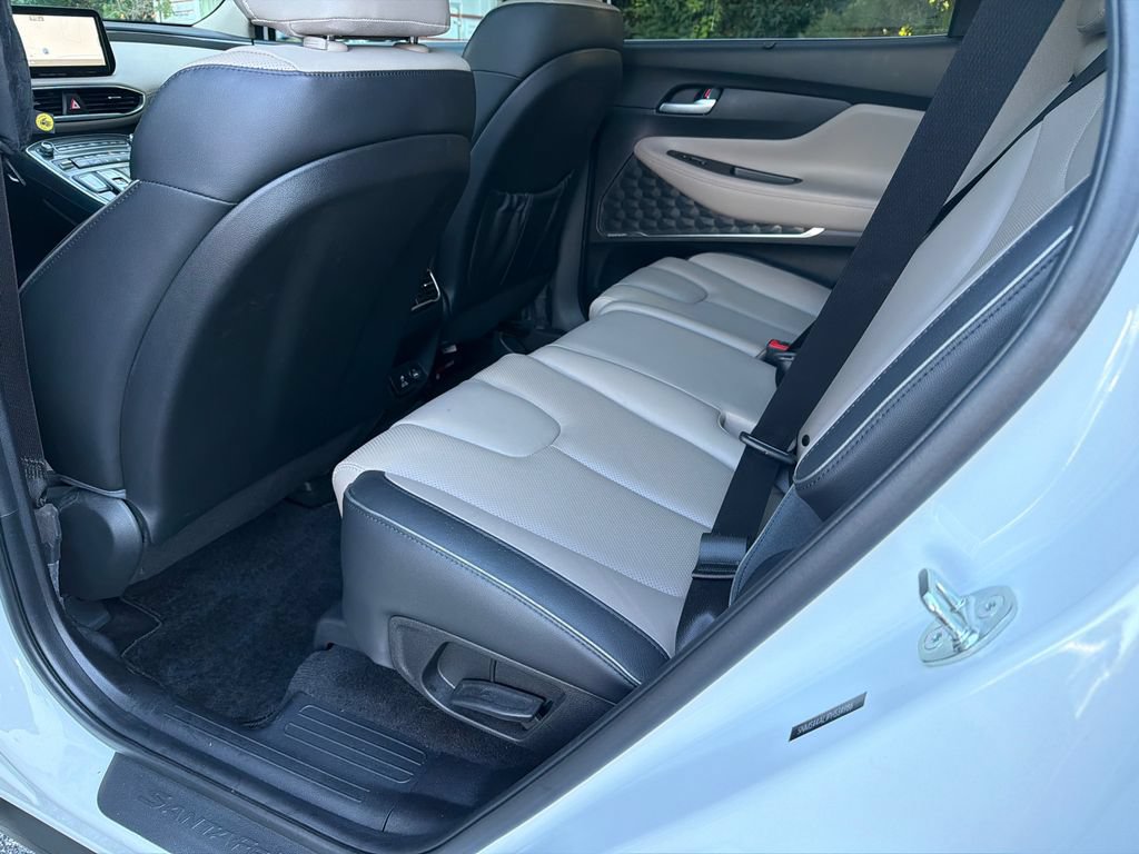 Used 2023 Hyundai Santa Fe Limited FWD image 21