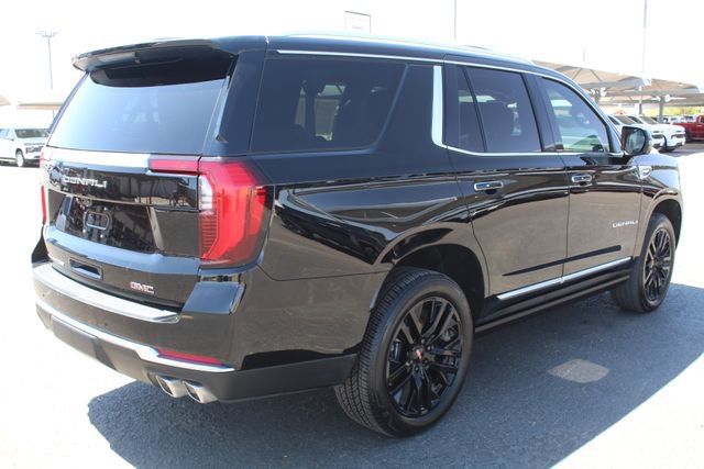 Used 2025 GMC Yukon Denali w/ Denali Reserve Package image 3