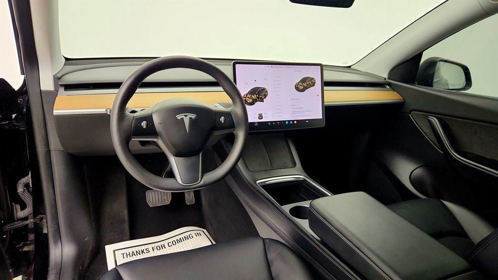 Used 2022 Tesla Model Y Long Range AWD/4WD image 12