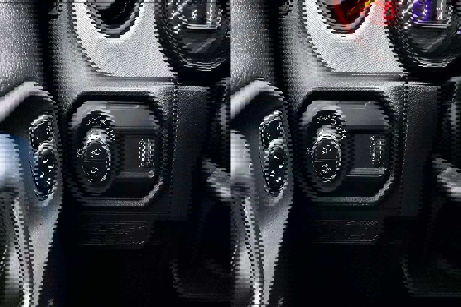 Certified 2024 Jeep Gladiator Sport image 27