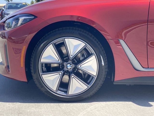 Used 2025 BMW i4 eDrive40 w/ Premium Package image 10