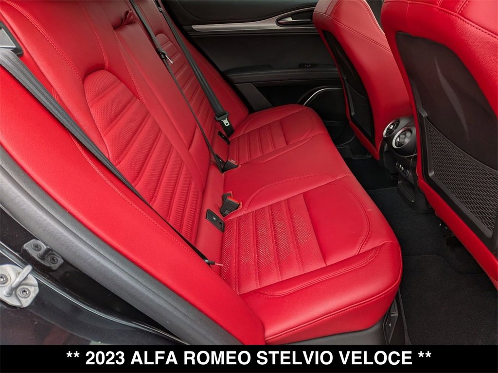 Used 2023 Alfa Romeo Stelvio Veloce image 27