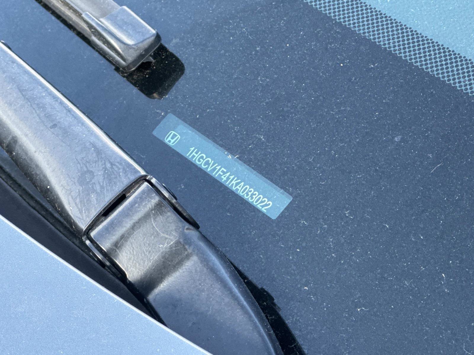 Used 2019 Honda Accord EX image 6