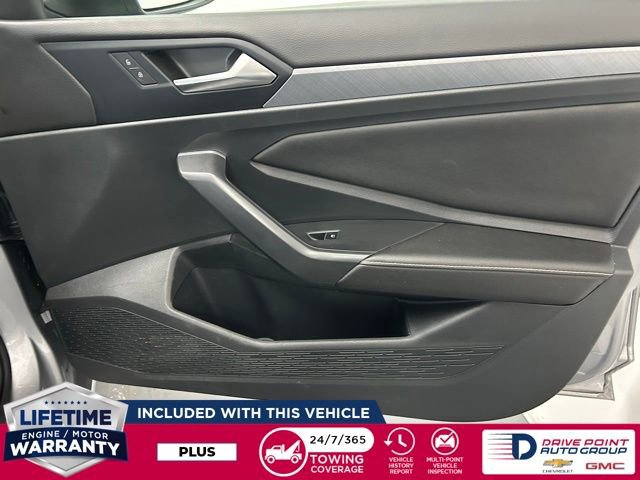 Used 2024 Volkswagen Jetta SE FWD image 23