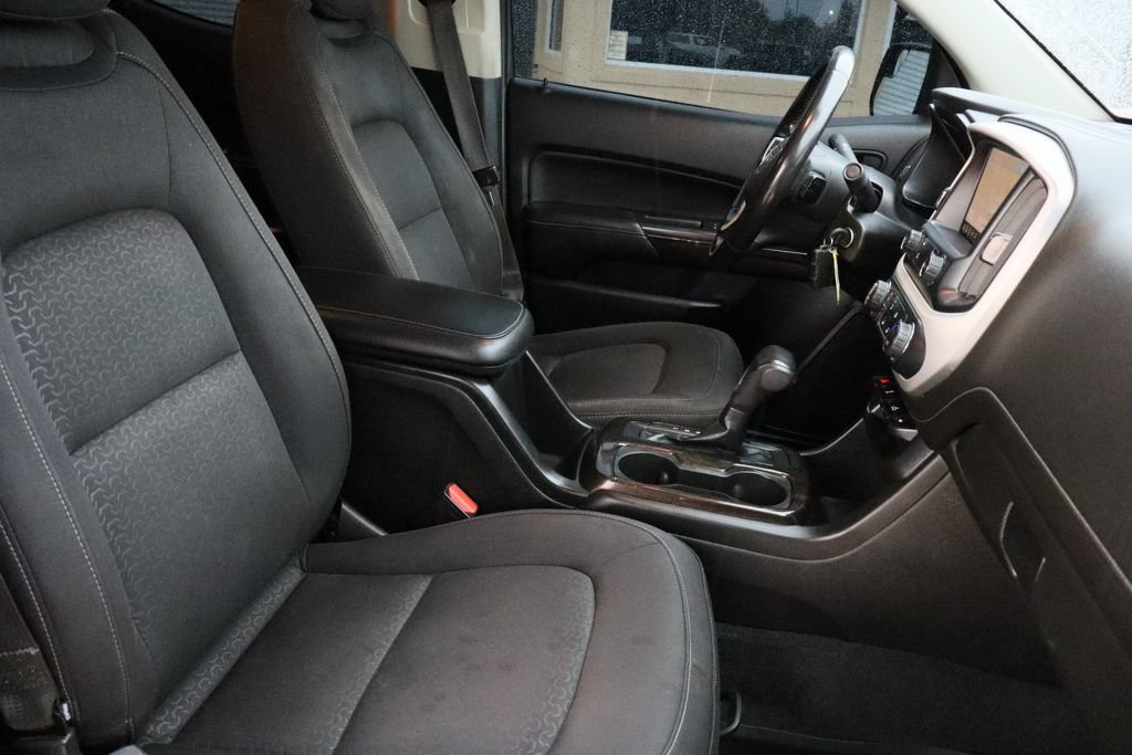 Used 2020 GMC Canyon SLE w/ Elevation Edition RWD image 26